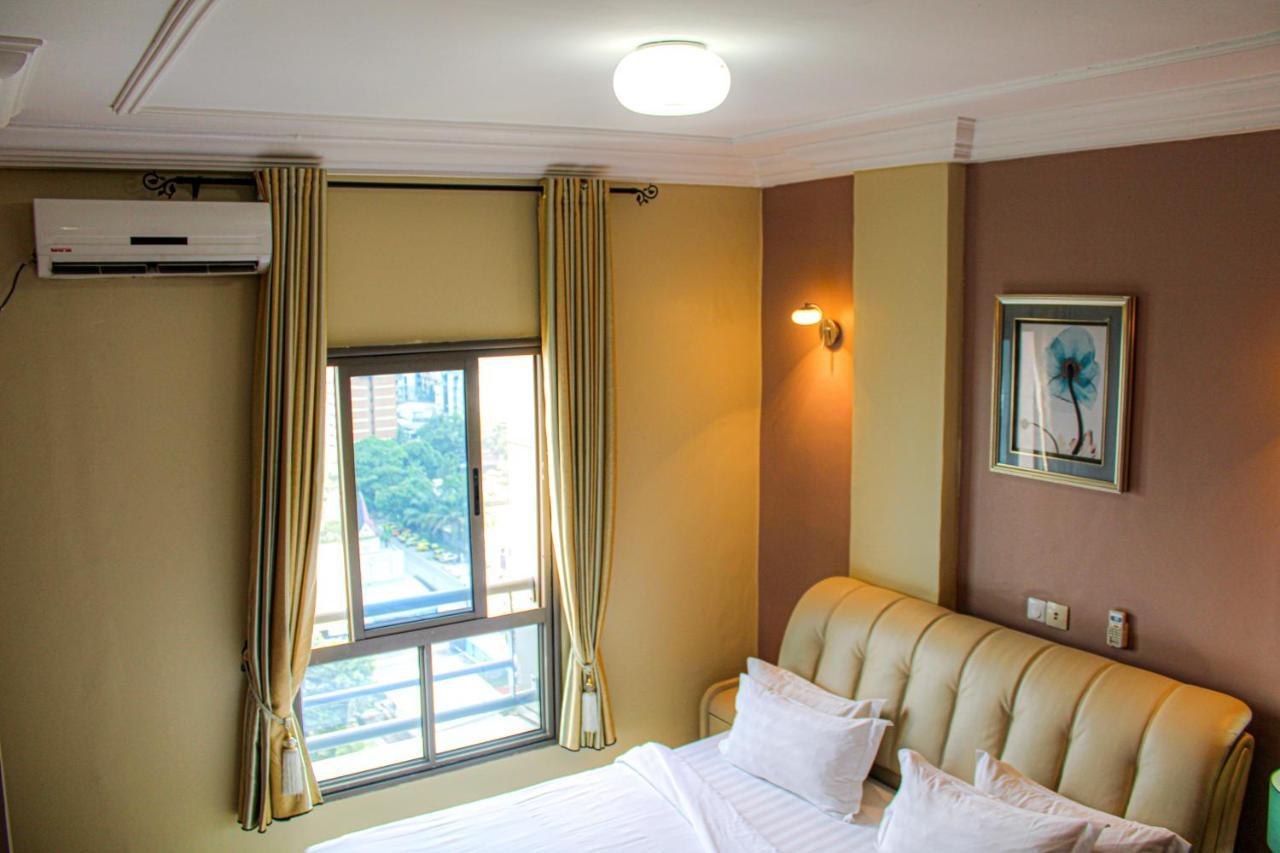 Residence Le Carat Bonapriso ドゥアラ エクステリア 写真